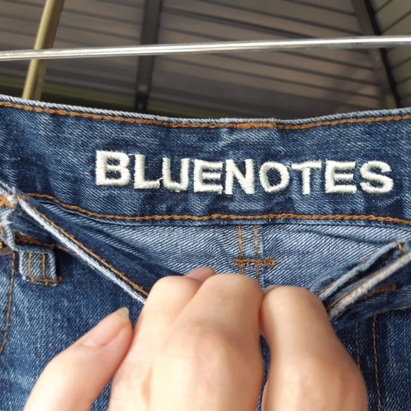 Bluenotes Men's Distressed Jeans - Picture 10 of 11